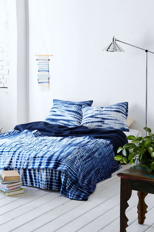 adoseofsimple_indigo_beddings